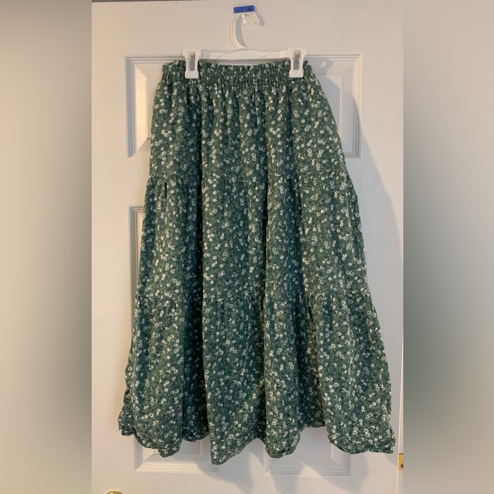 Green Floral Tiered Midi Skirt